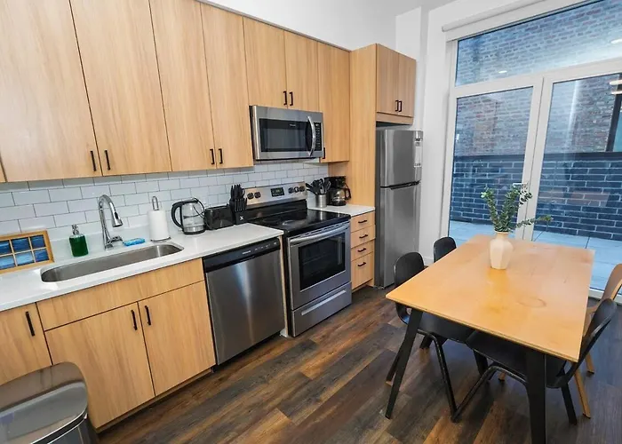 4br South Loop With Rooftop And Gym Near Mccormick Place *