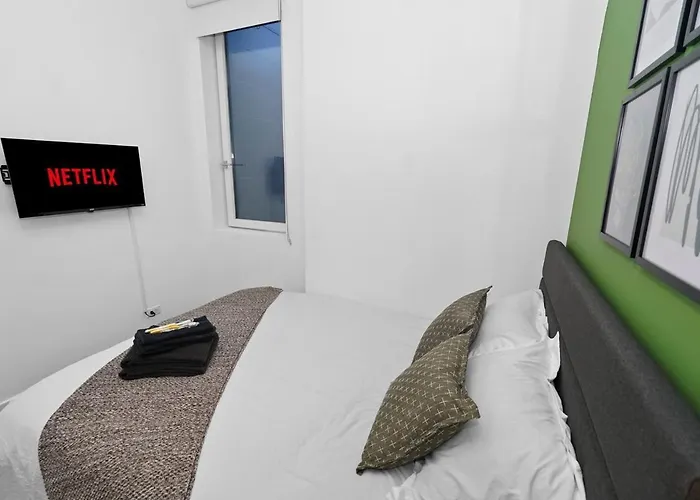 Апартаменты 4br South Loop With Rooftop And Gym Near Mccormick Place