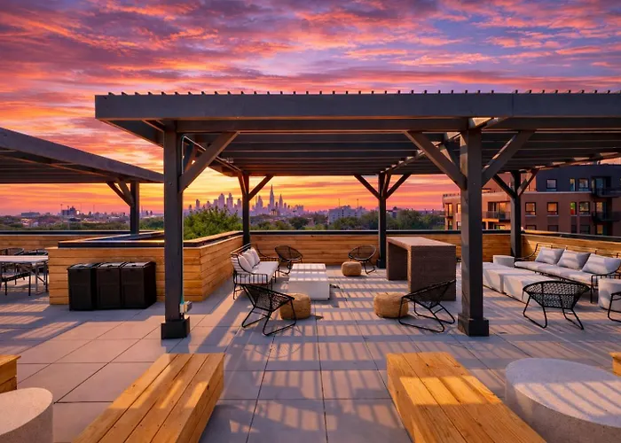 Апартаменты 4br South Loop With Rooftop And Gym Near Mccormick Place